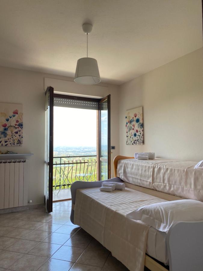 Casa Carlino Apartment Санто Стефано Белбо Екстериор снимка